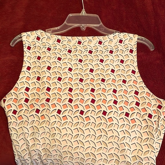 WHBM top-size L. Keyhole neckline, lined. - Picture 5 of 6